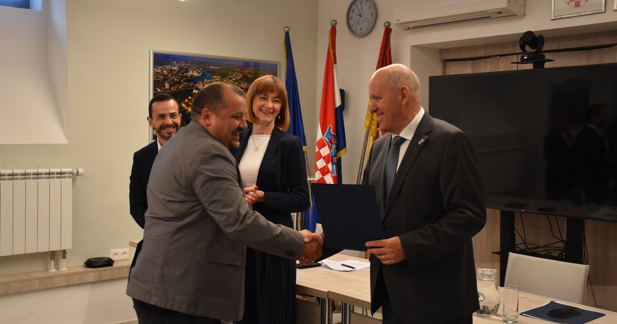 Ministar Bacic podjela JLS 16.7. 28