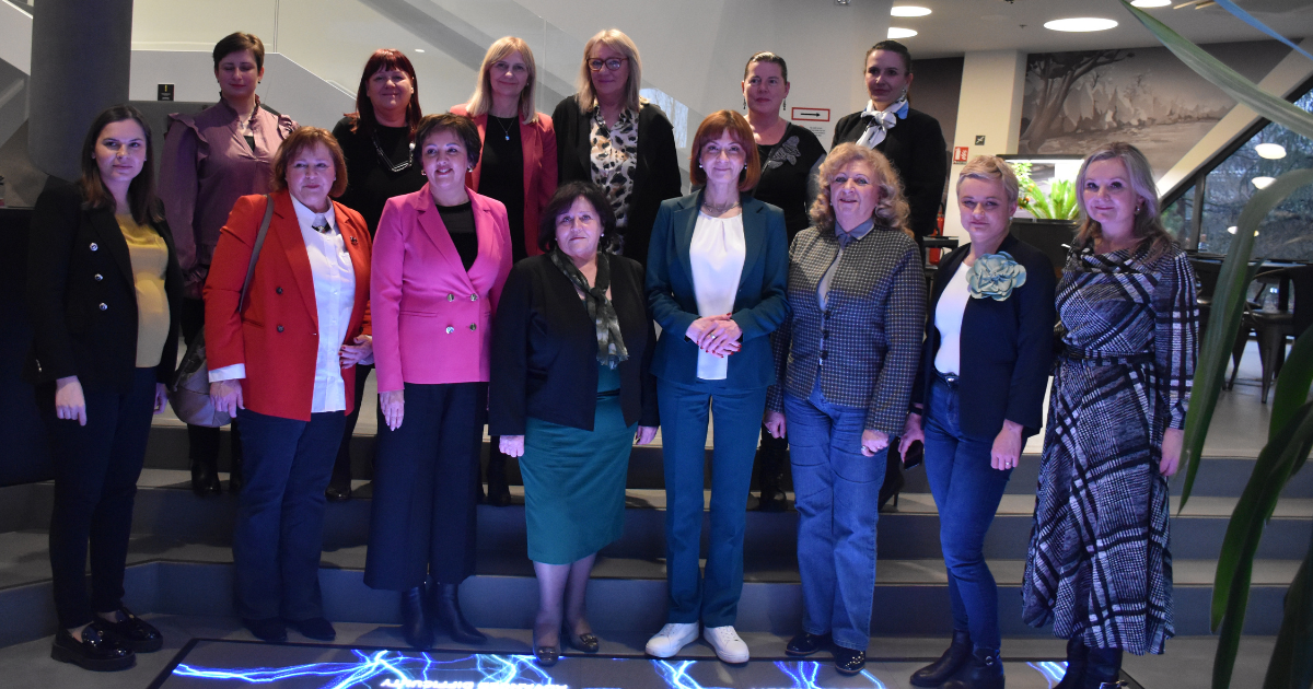 Bez naslova 1080 x 1080 piks