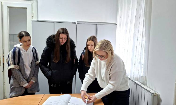 Upravni odjel za opću upravu Karlovačke županije otvorio vrata učenicima Ekonomsko-turističke škole Karlovac